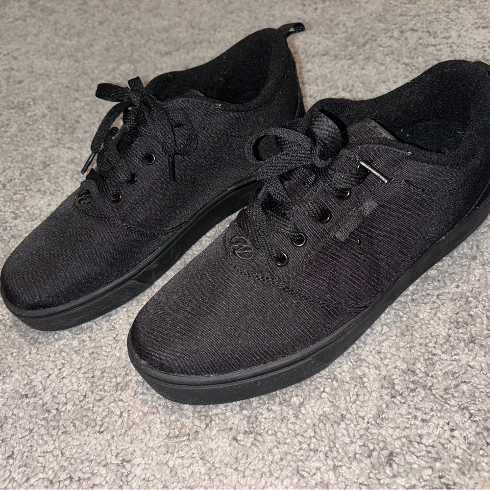 Heelys Adult Black Sneakers -Men’s size 9
